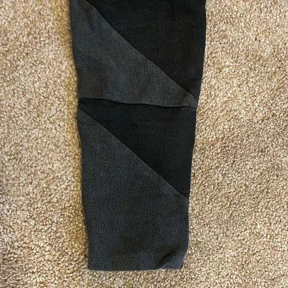 Free People Movement Women's Grey Kyoto Jogger Leggings with Pockets size Medium - Picture 5 of 7